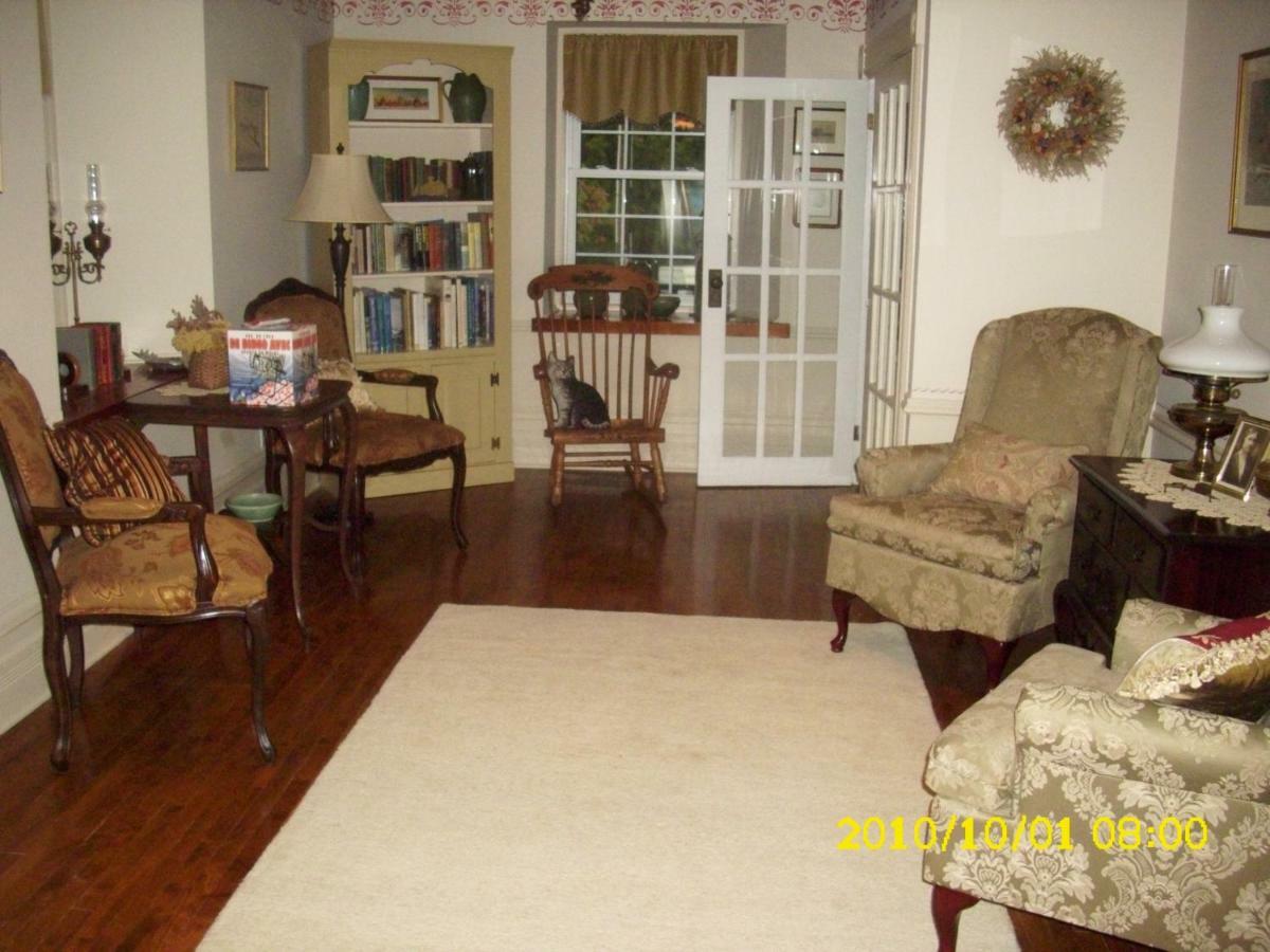 The Old Shipman House Bed & Breakfast Kemptville Exterior foto